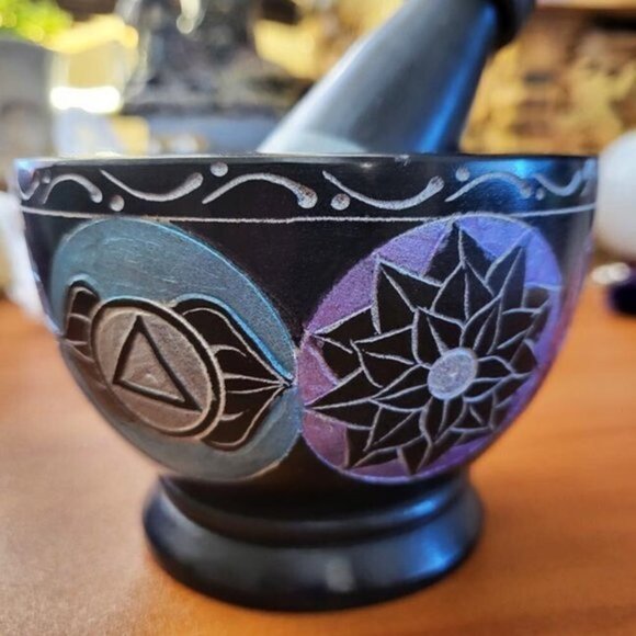 CHakra Mortar and Pestle - Picture 3 of 9